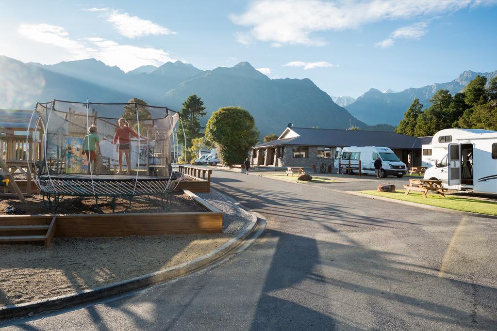 Fox Glacier Top 10 Holiday Park & Motels Eksteriør bilde