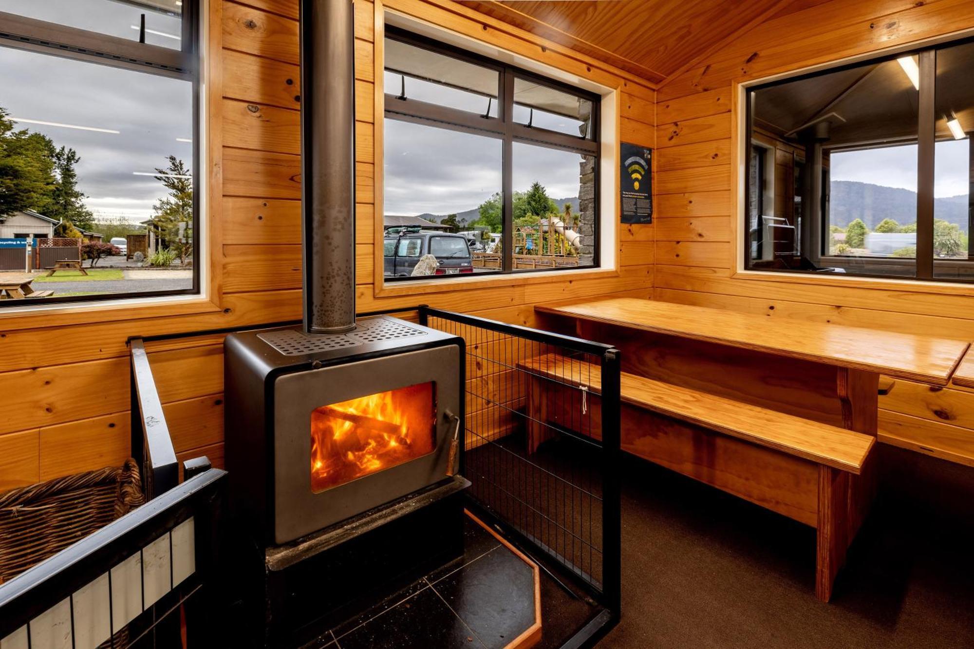 Fox Glacier Top 10 Holiday Park & Motels Eksteriør bilde
